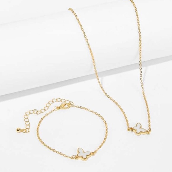 Butterfly Necklace - Picture 2 of 2